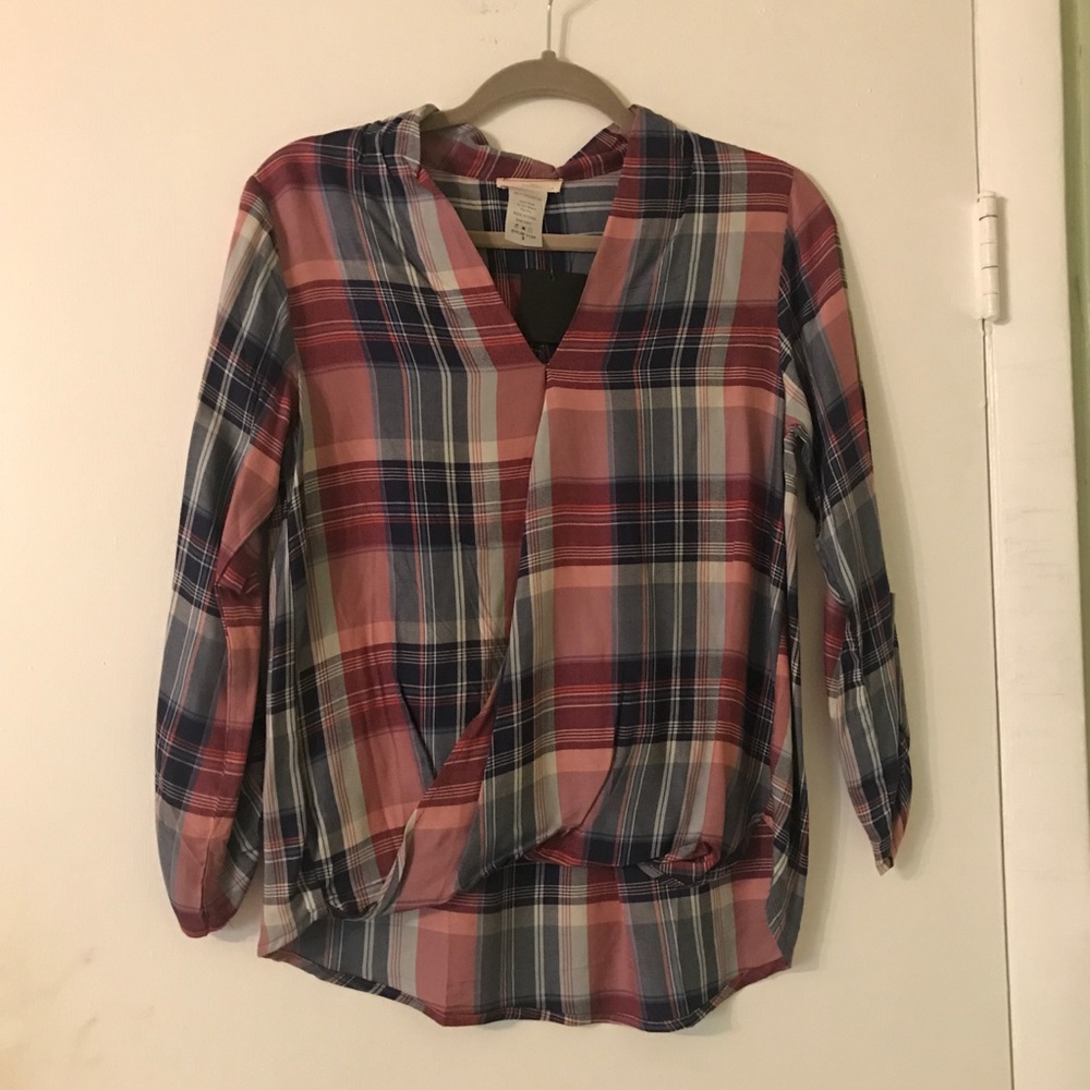 🍁Soft Plaid Blouse in pink and Blue
